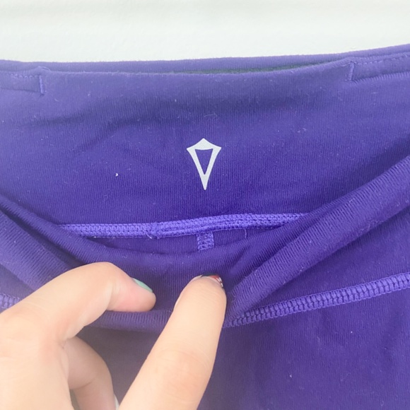 Darkpurple reversible Ivivva girl athletic legging - Picture 4 of 5